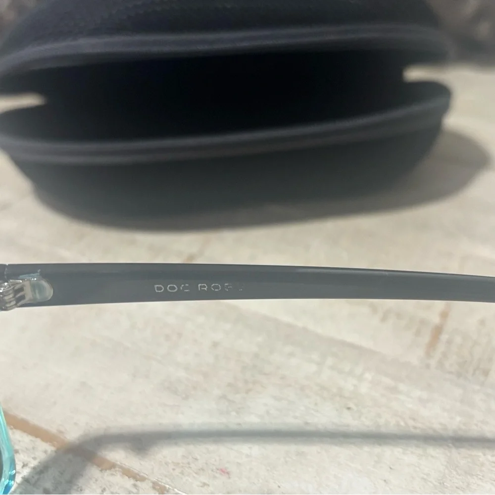 Unisex NEVEN Doc Robbins Sunglasses - Picture 4 of 8